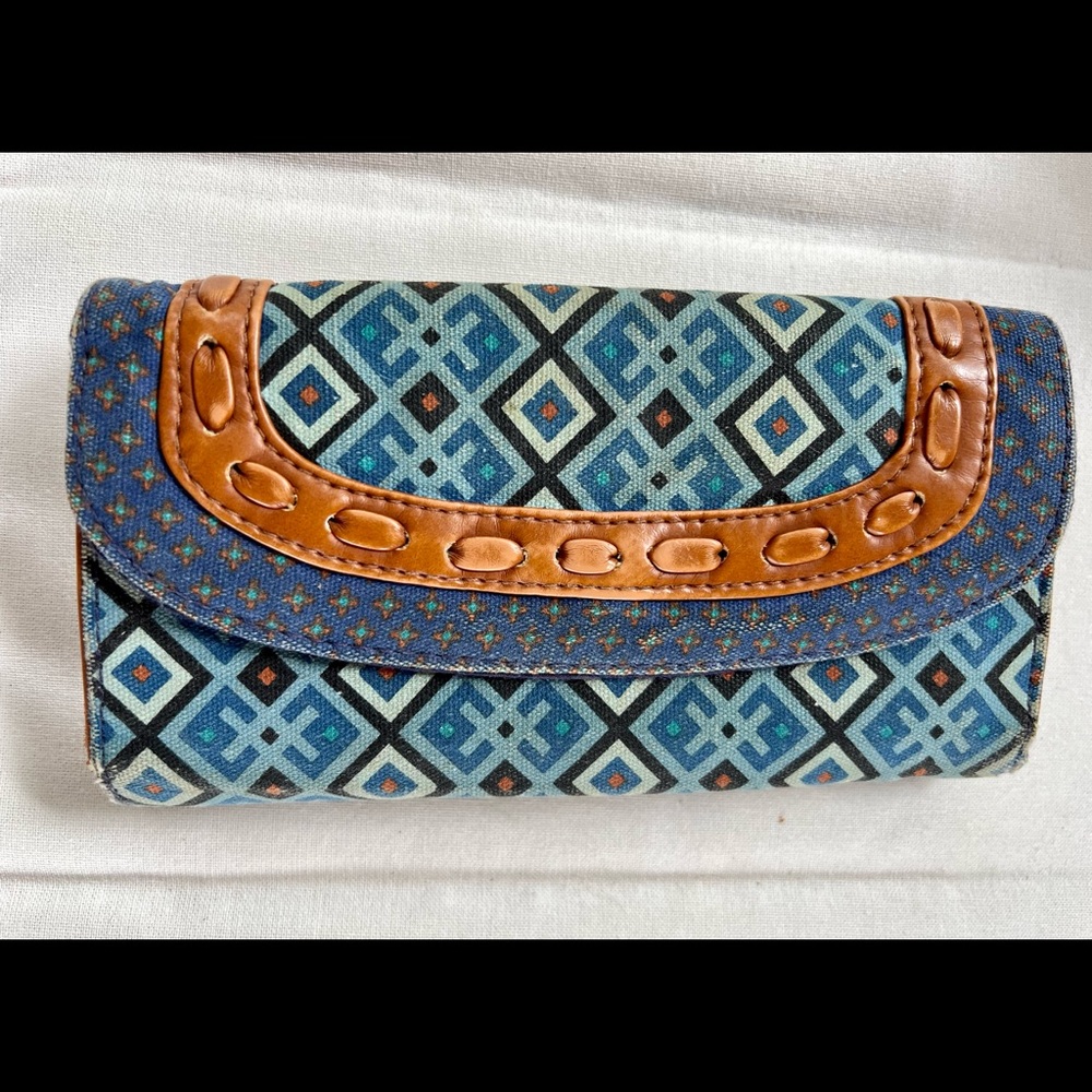 Mossimo Geometric Design Trifold Wallet